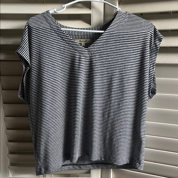 Madewell Tops - Madewell tee shirt
